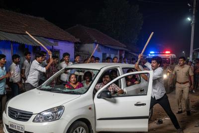 girl-runs-away-with-boyfriend-on-first-night-in-kalakkadu