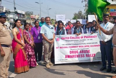 Drugs-awareness-rally-on-behalf-of-Coimbatore-United-College-of-Pharmacy
