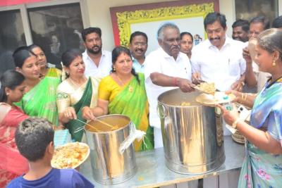 aiadmk-celebrates-international-women-s-day-in-coimbatore