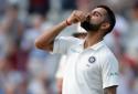 India vs England: Virat Kohli Fights Lone Battle
