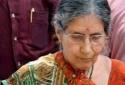 Modi-wife-casts-her-vote-in-gandhinagar