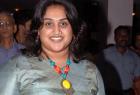 actress-vanitha-decide-to-drop-action-against-suriya-devi