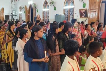 Valliyur-Tributes-paid-to-the-Pope-s-death-at-the-Duraikkudiyiruppu-Church