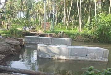 Kanyakumari-People-of-Arumanallur-are-suffering-without-a-temporary-bridge