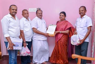 small-match-manufacturers-request-minister-geetha-jeevan-to-ban-plastic-lighters