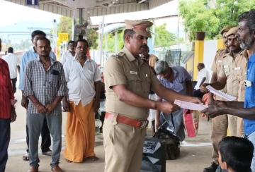 Accident-free-Diwali-Firefighters-awareness-in-Valliyur