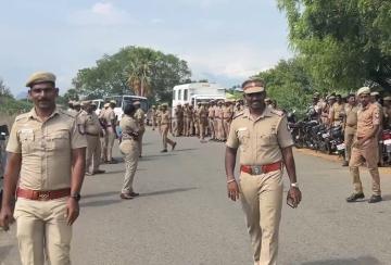 buses-not-stopping-manjankulam-people-protest-announcement-police-deployed