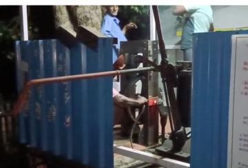 Melapalayam-railway-gate-repair-Traffic-halted-for-3-hours