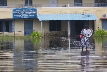 thoothukudi-district-education-officer-s-office-is-filled-with-water-like-a-pond