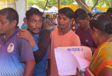 Kudankulam-Bihar-youth-happily-participate-in-Stalin-s-protect-people-s-welfare-priject