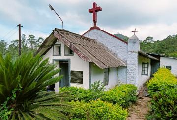 Manjolai-Kakachi-Estate-electricity-meter-removed-from-Houses-and-church