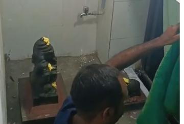 revenue-department-removes-the-Ganesha-statue-in-Melapalayam-at-midnight