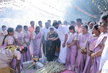 dravidian-pongal-celebration-organized-by-the-nellai-east-district-dmk-in-valliyur