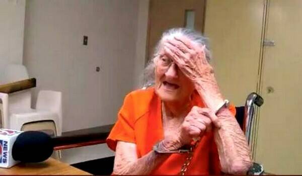 சிறை தண்டனை விதிக்கப்பட்ட மூதாட்டி ஜானிதா ஃபிட்ஸ்ஜெரால்ட் Juanita Fitzgerald