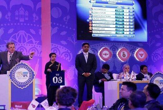 IPL-Auction-2018-521x351.jpg
