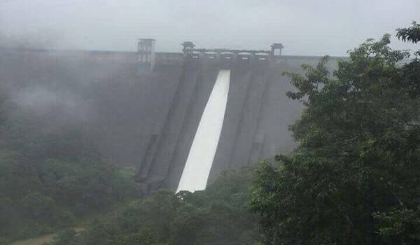 Idukki Dam - 1.jpg Idukki Dam