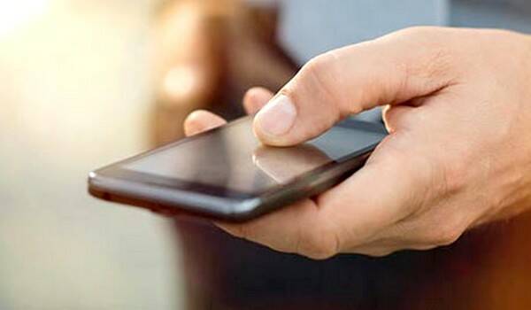 cellphone-17.jpg cellphone